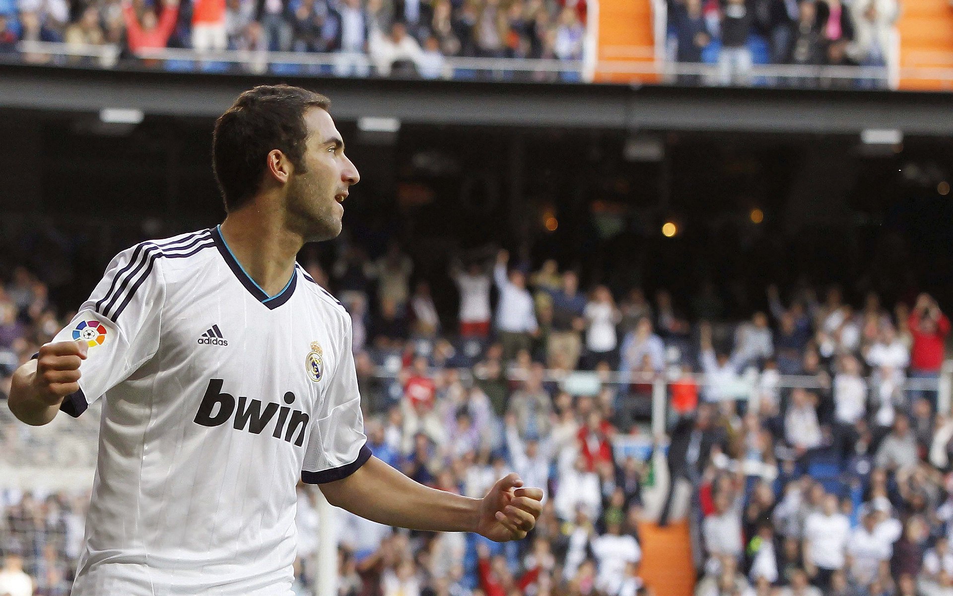 国际热身赛中国女足战平 球迷鼓励球队努力,国足热身赛视频